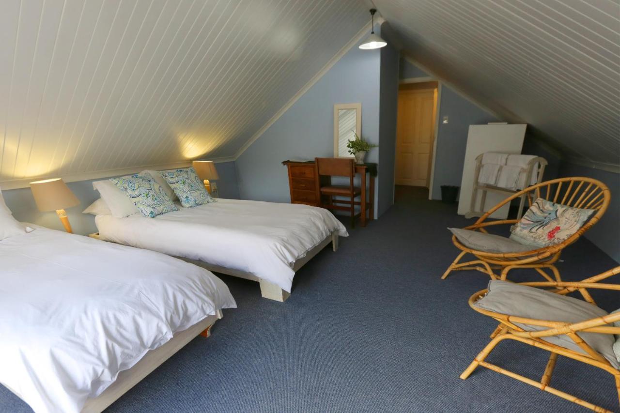 Отель 33 Berg Selfcatering Свеллендам Экстерьер фото